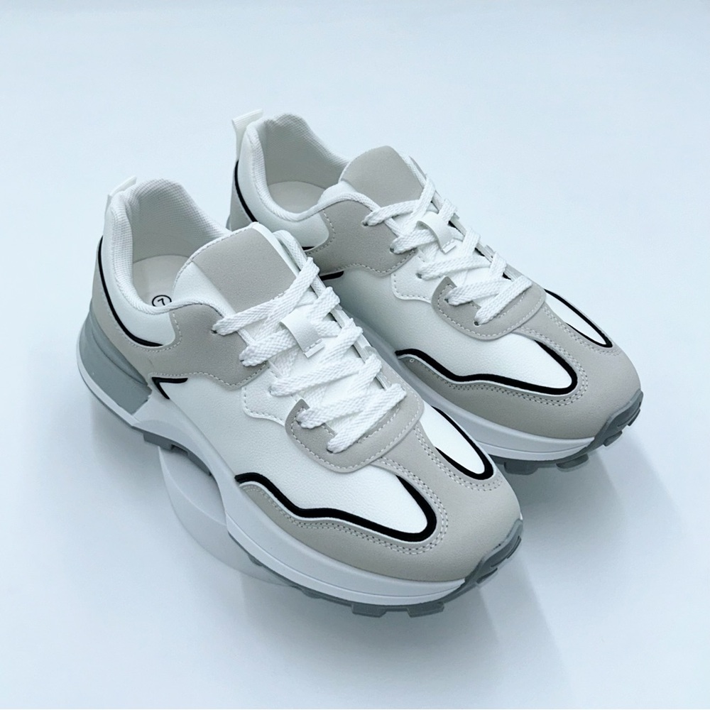 Men’s White & Light Gray Chunky Sneakers - Size 10